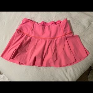 Lulu lemon neon skort. Size 6. Like-new condition.
